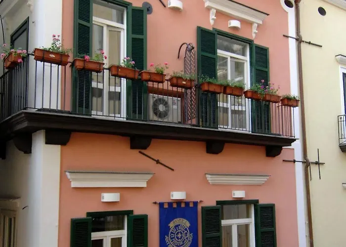 Hotel Antica Repubblica In Amalfi Center At 100Mt From The Sea